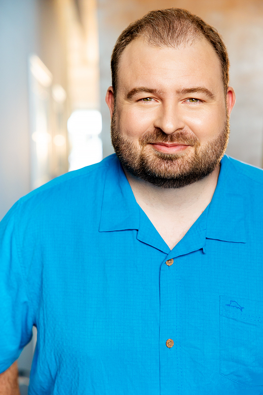 Headshot 8
